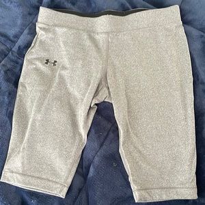 Under Armour Heat gear fitted shorts size large